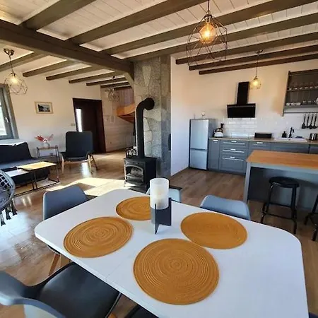 Semesterbostad Comfortable With A Terrace And Garden *