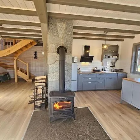 Semesterbostad Comfortable With A Terrace And Garden *